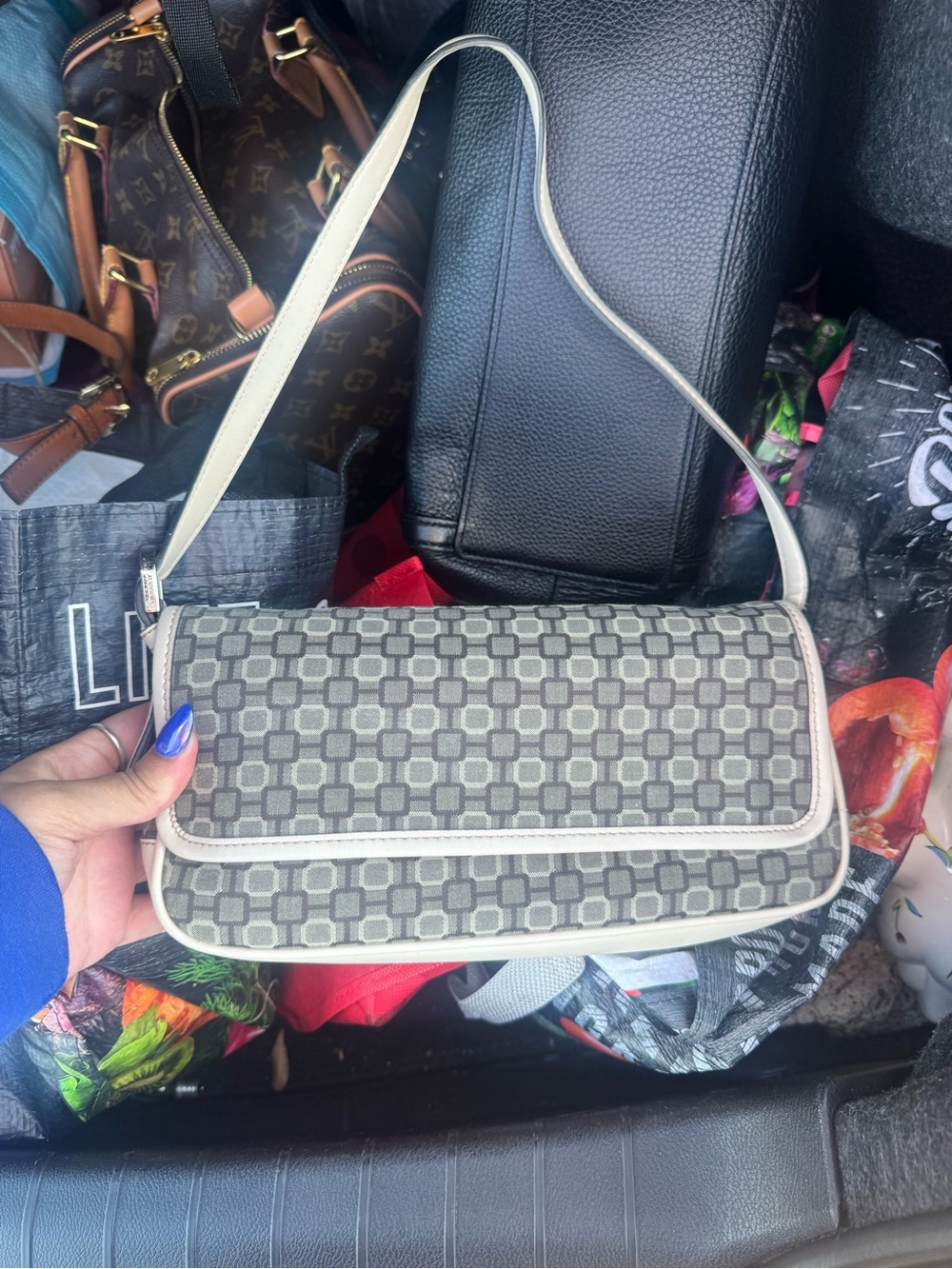 Vintage Geo Print Shoulder Bag in Beige and Gray